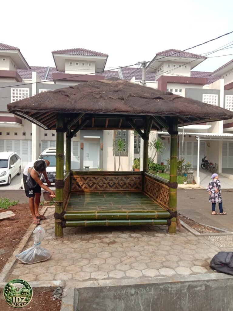 Panduan Merawat Saung Bambu agar Tidak Mudah Lapuk