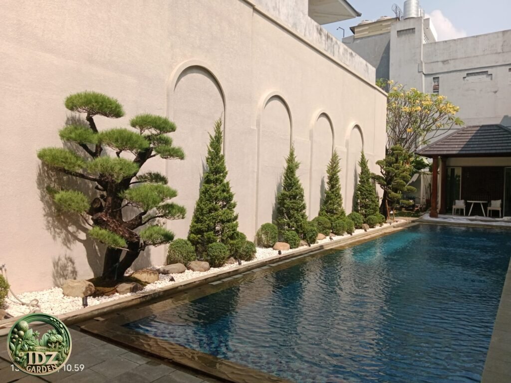 Pembuatan Taman Rumah dinas Dirut
