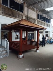 Gazebo kayu jati 2.5 x 2.5