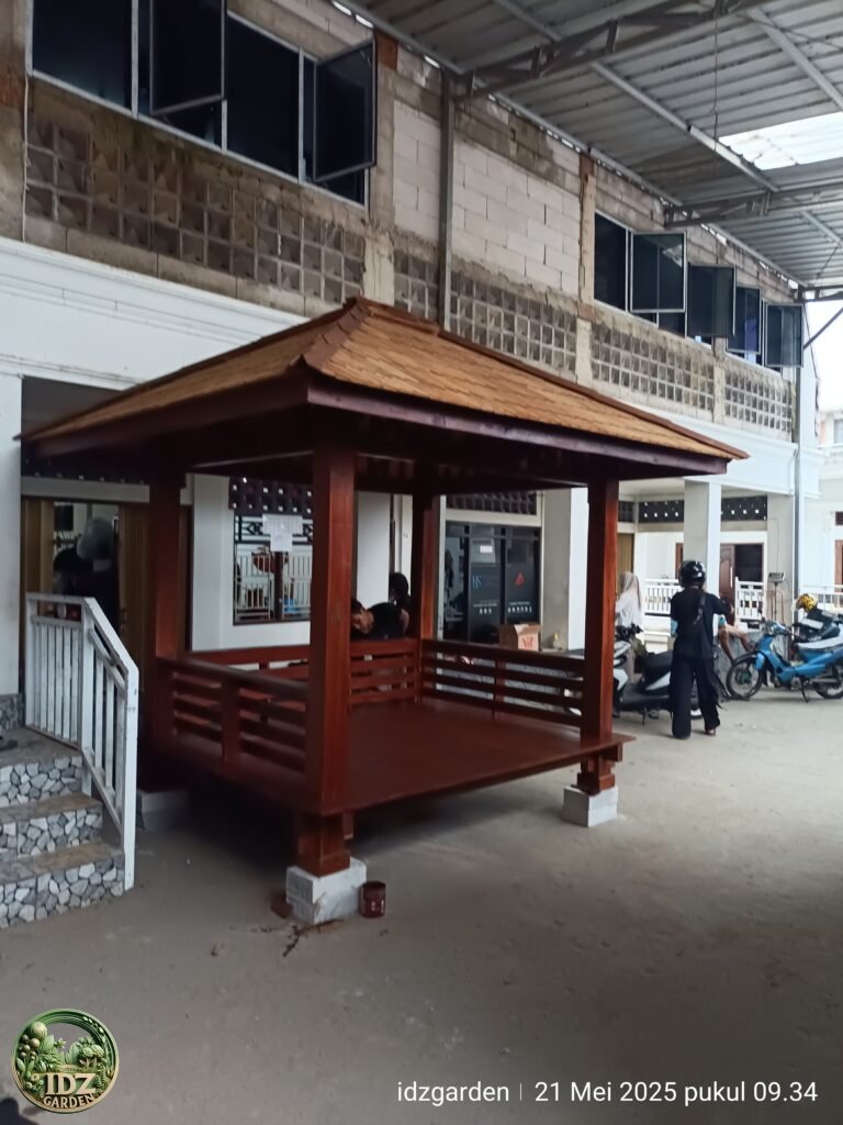 Gazebo kayu jati 2.5 x 2.5