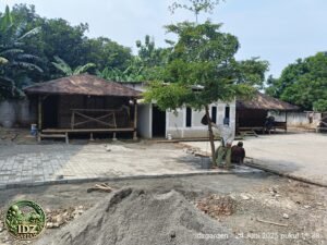 Foto hasil kerja Pembuatan Saung Bambu untuk Sekolah Alam di Ciseeng