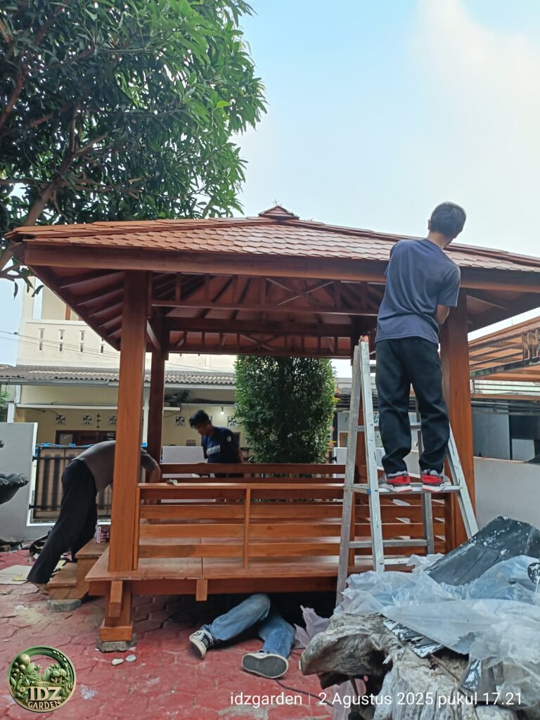 Panduan Lengkap Gazebo Kayu Jati untuk Area Taman