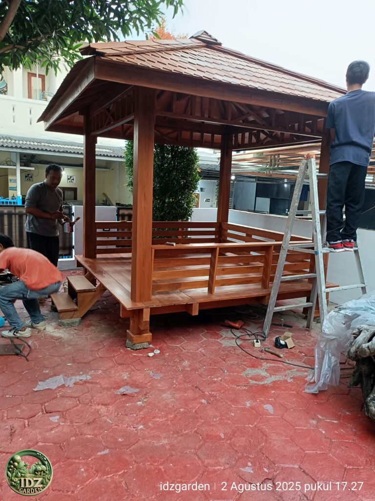 Pemasanga gazebo jati 2x2 di Depok