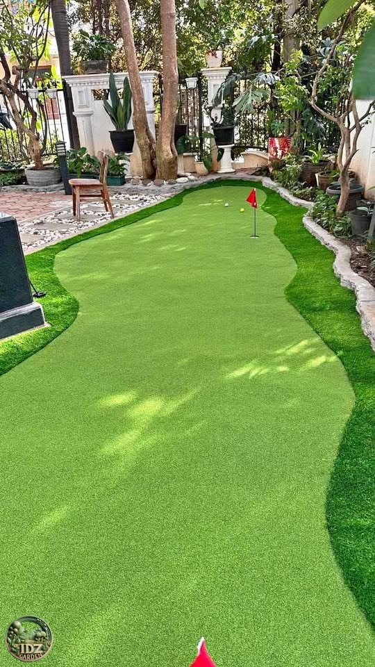 Pembuatan Lapangan Mini Golf di Depok