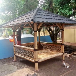 Jual Saung Bambu Ukuran 2×2 Atap Genteng Metal Pasir